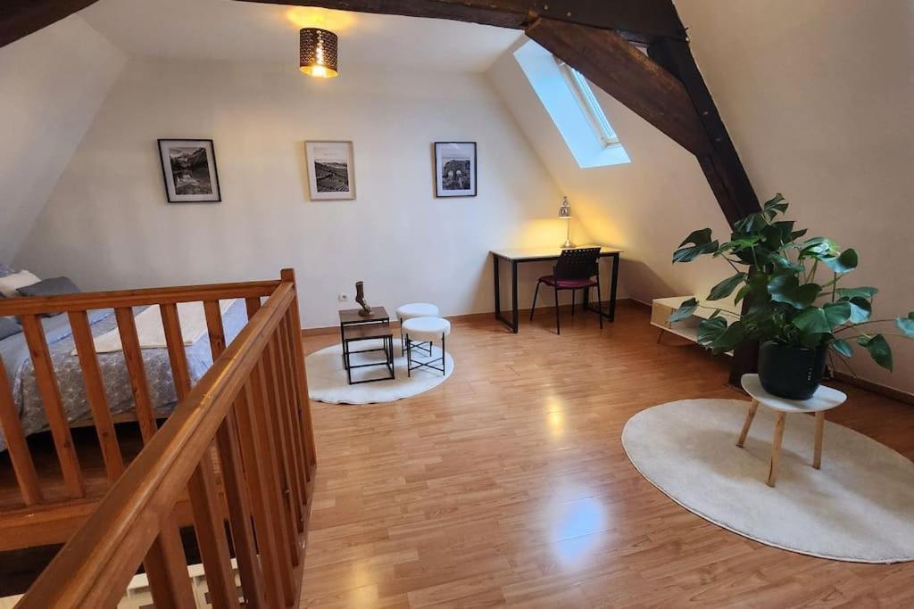 Appartamento Grand Duplex Du Beffroi Douai Esterno foto